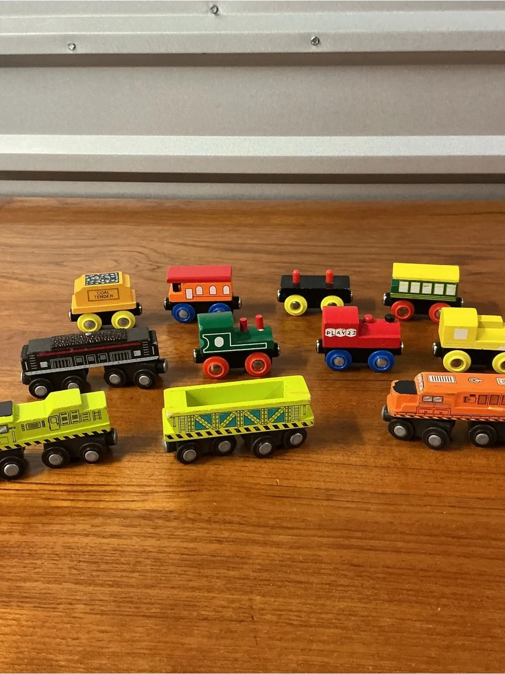 Mixed Lot Wooden Train Engine Cars Battat Unbranded Lot 0f 11